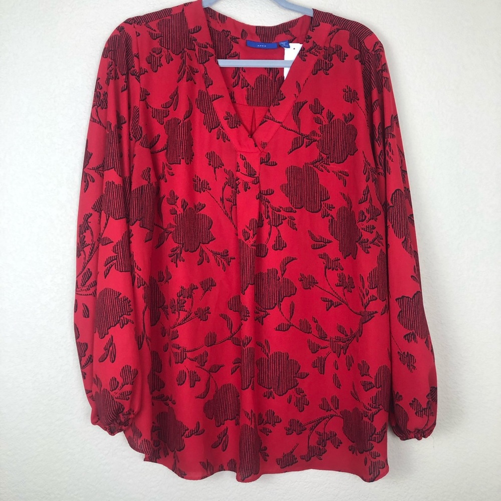 Apt 9 red top with stencil flowers